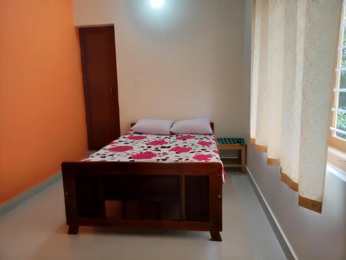 Krishna Kuteera Apartment Siddāpur Екстериор снимка