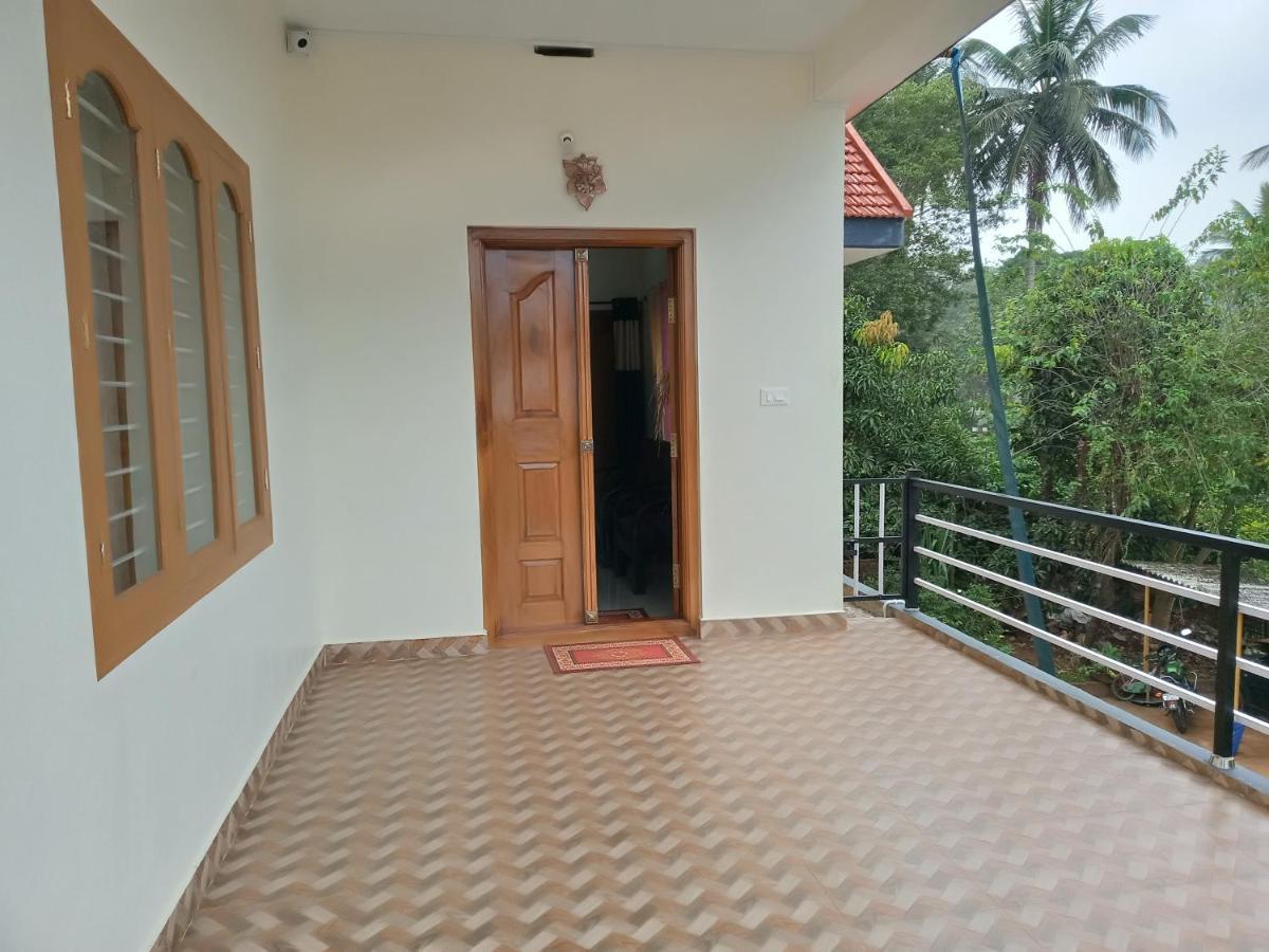 Krishna Kuteera Apartment Siddāpur Екстериор снимка