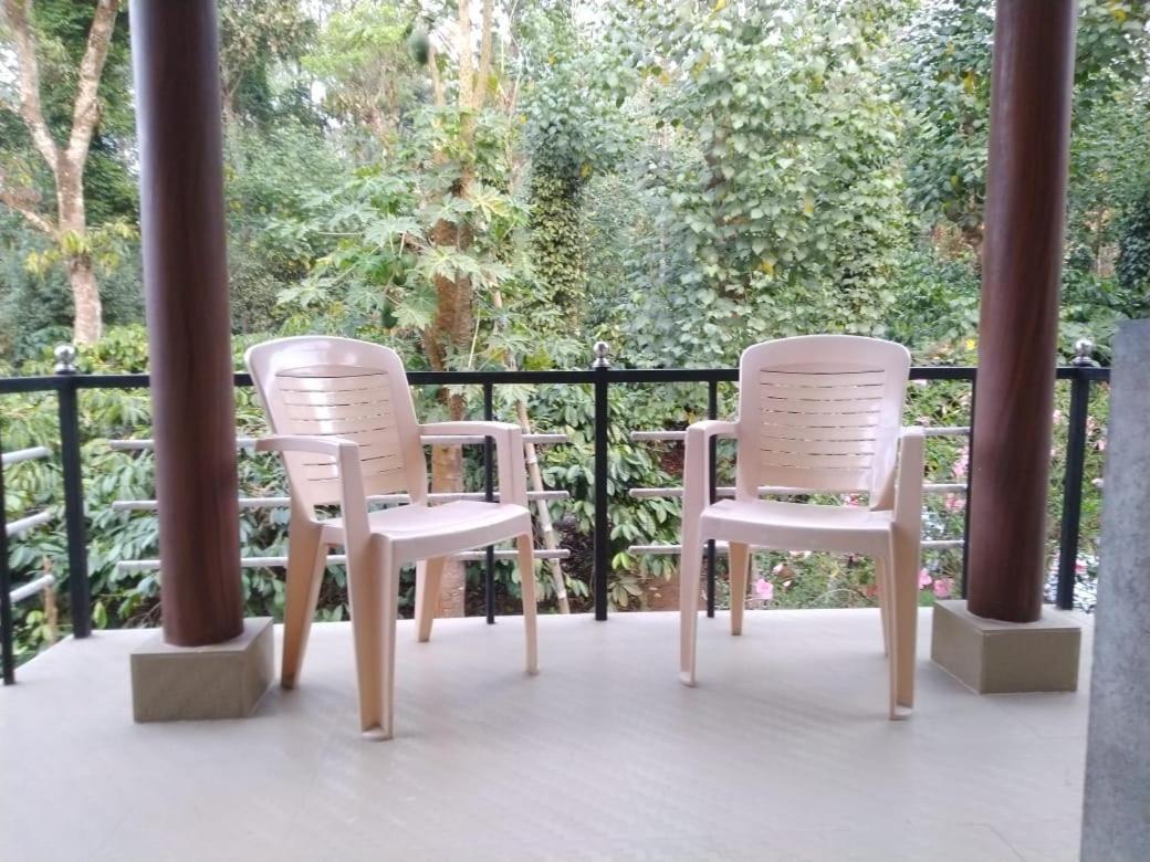 Krishna Kuteera Apartment Siddāpur Екстериор снимка